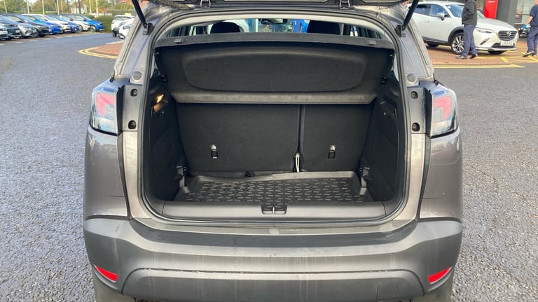 2022 Vauxhall Crossland 1.2 Design 5dr Petrol Hatchback Hatchback Petrol Manual