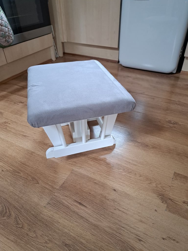 Nursing chair