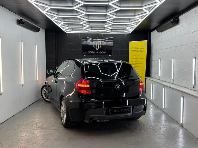 BMW 1 SERIES 2.0 118i M Sport 3 door 2010