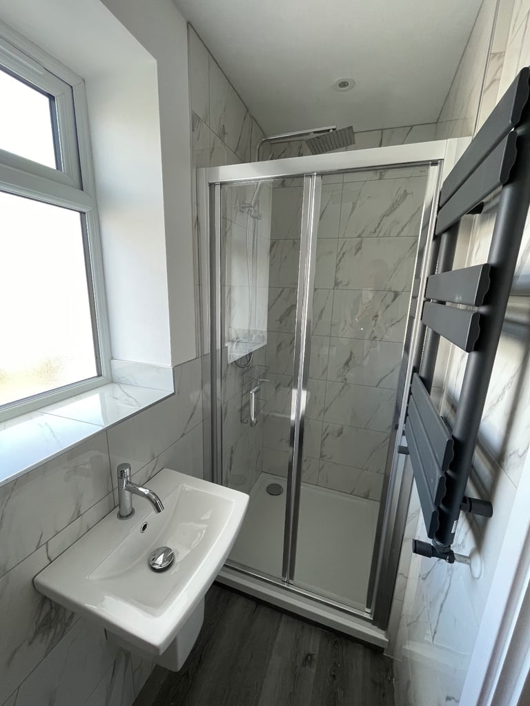 Double rooms in a new-build shared house for rent, bills included!