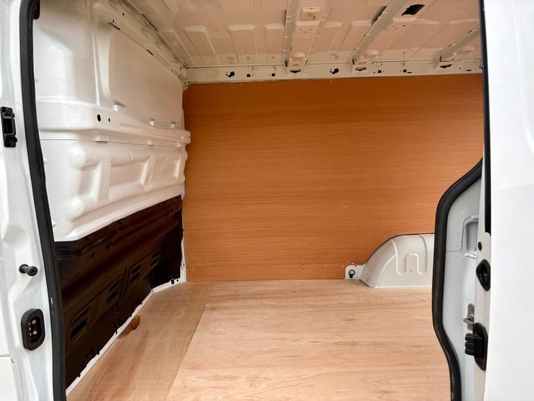 2019 Vauxhall Vivaro / Renault Trafic / Nissan Primastar Swb Van ***Excellent Condition*** PANEL ...