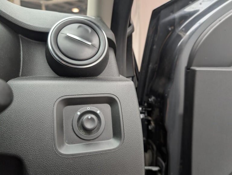 2019 Dacia Duster 1.6 SCe Comfort SUV 5dr Petrol Manual Euro 6 (s/s) (115 ps) - SAT NAV + PAR HAT...