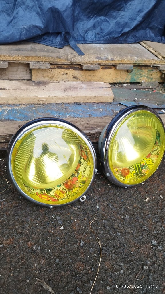 Classic VW beetle headlights 