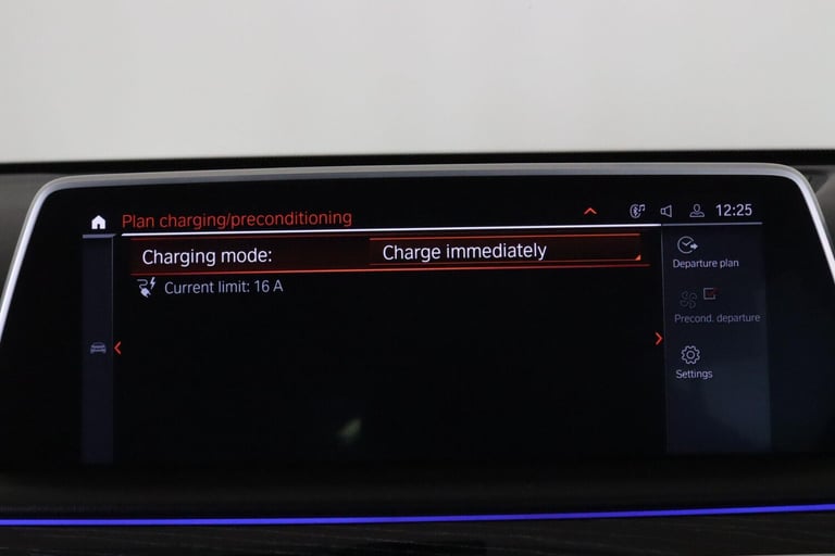 2022 BMW 7 Series 3.0 745Le 12kWh M Sport Auto xDrive Euro 6 (s/s) 4dr SALOON Petrol/Electric Hyb...
