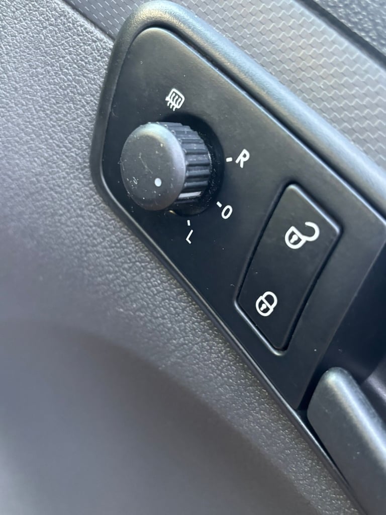 2013 Volkswagen Caddy Maxi 2.0 TDI 140PS Window Van*CREW CAB*TIMING BELT DONE*FULL SERVICE HISTOR...