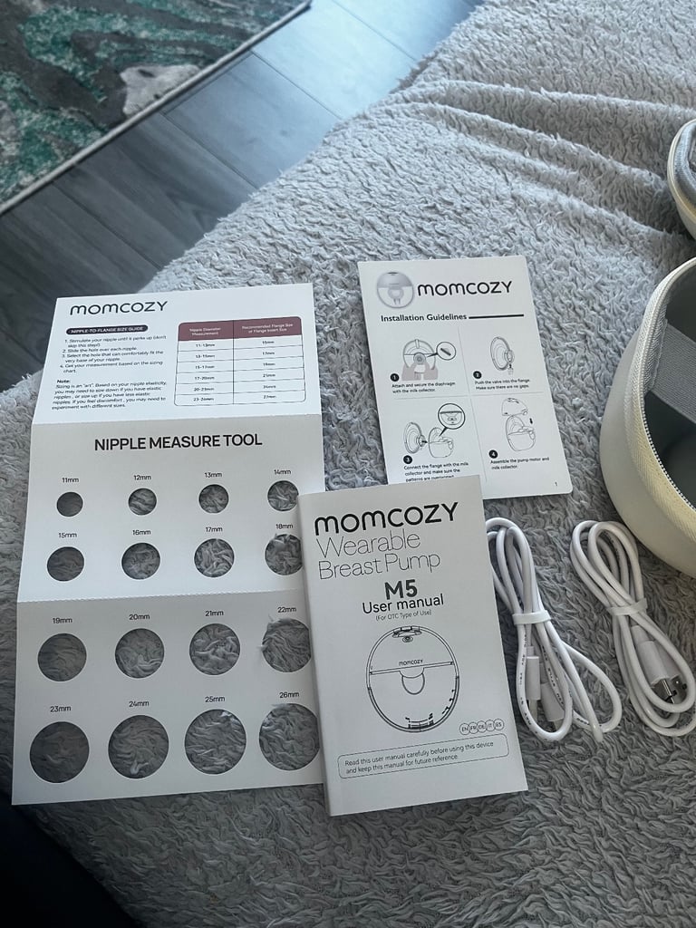 Momcozy M5 breastpumps and nullie electric bottle warmer
