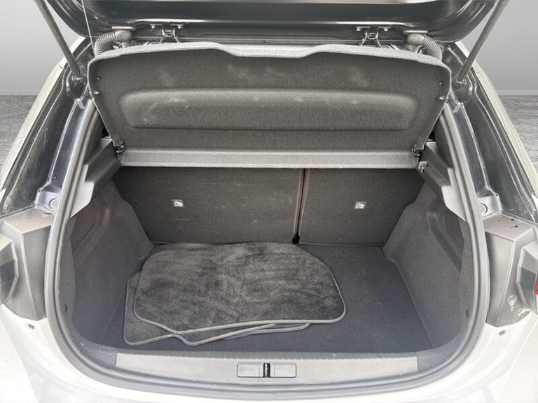  Vauxhall Corsa Turbo Yes Hatchback Petrol Manual