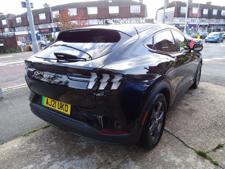 2021 Ford Mustang Mach-E Extended Range 91kWh Premium SUV 5dr Electric Automatic (294 ps) HATCHBA...