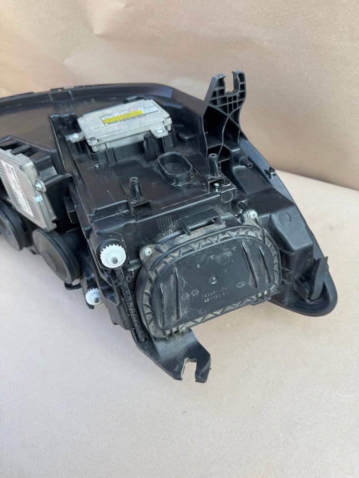 OEM PRE-LCI Audi A6 C7 Passenger Side Left Xenon Headlight | Year: 10-15