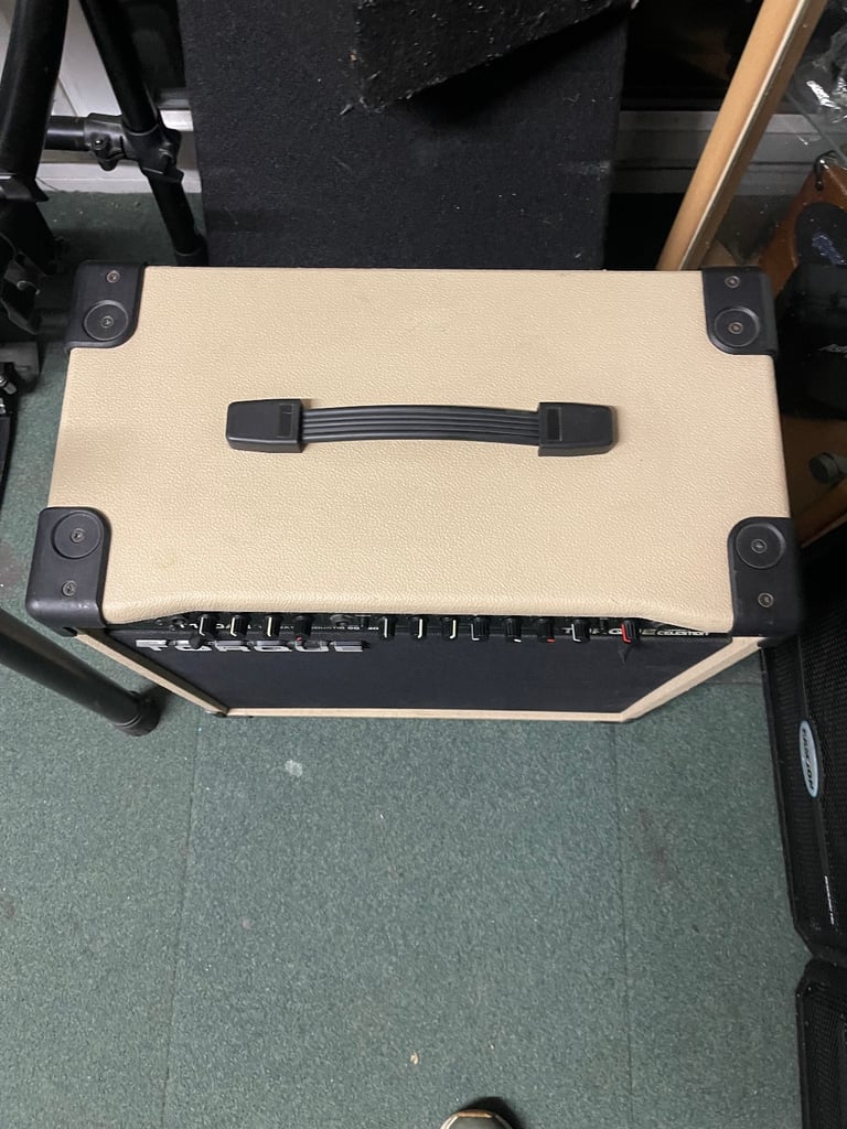 Torque T100ar Acoustic/vocal guitar amplifier Combo Amp 100watt By Celestion