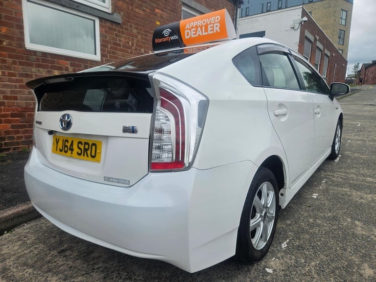 Toyota Prius 1.8 hybrid fully serviced including new batteries fitted 