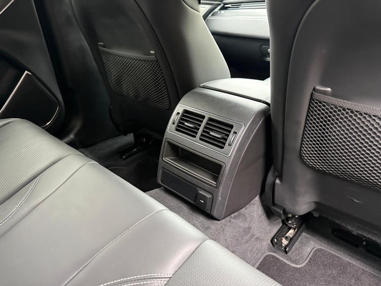 2023 Jaguar XF 2.0 P250i R-Dynamic HSE Black Saloon 4dr Petrol Auto Euro 6 (s/s) (250 ps) Petrol ...