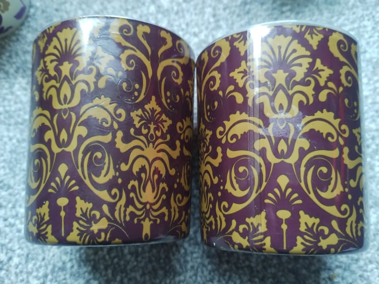 Candle bundle, candles and free candle / tealight holders 