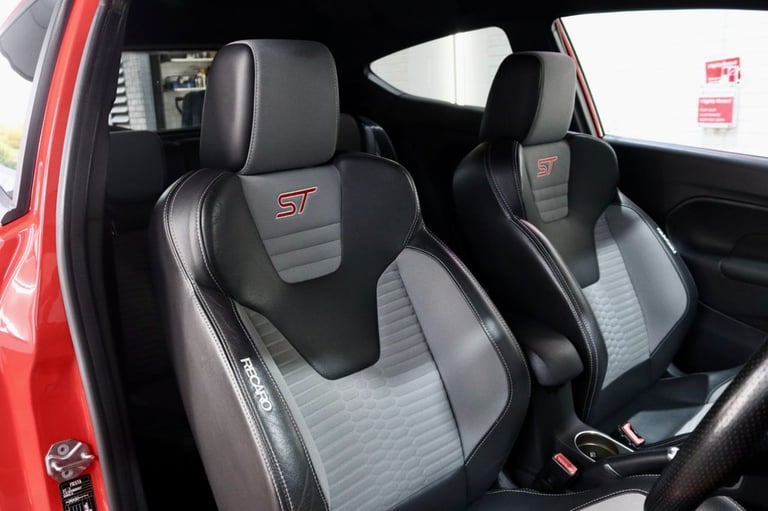 2015 Ford Fiesta 1.6 EcoBoost ST-2 3dr HATCHBACK PETROL Manual
