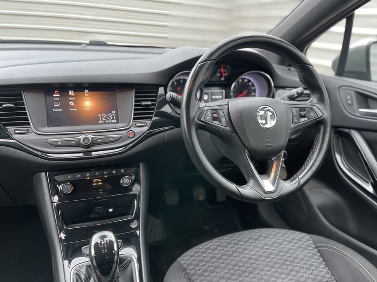 VAUXHALL ASTRA 1.4 i SRi 2017