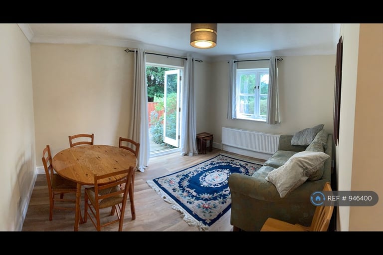 2 bedroom flat in Clevedon House, Oxford, OX3 (2 bed) (#946400)