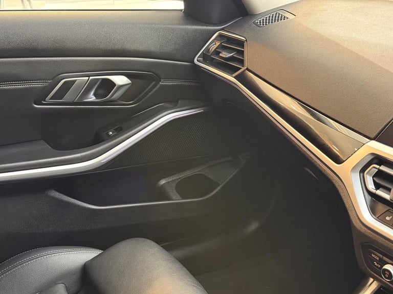 2019 BMW 3 Series 2.0 320i Sport Auto Euro 6 (s/s) 4dr SALOON Petrol Automatic