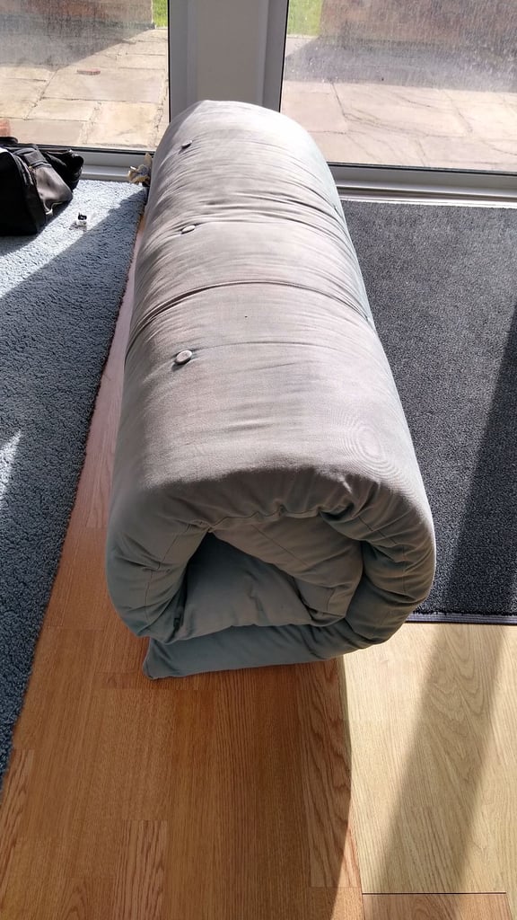 FREE DOUBLE FUTON 