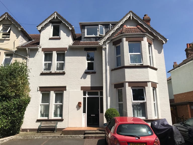 Lovely Large Room to Rent in Friendly Shared House in Bournemouth