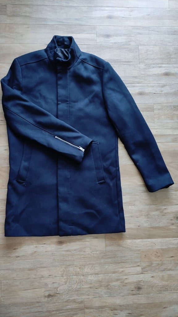 H&M Men’s Navy Overcoat size UK 42R