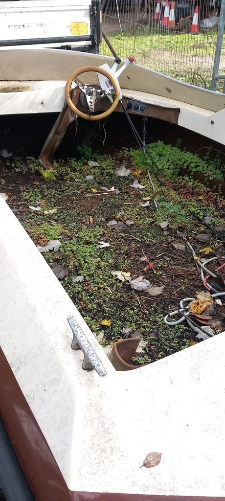 Picton speed boat and trailer (no engine)