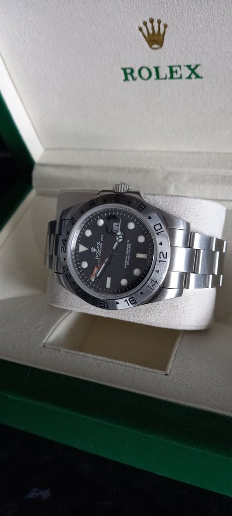 Mens watch