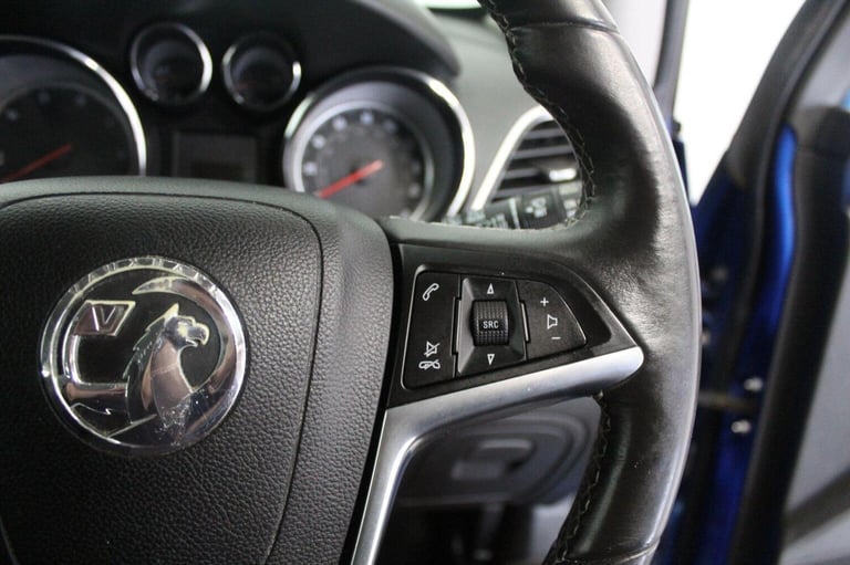 VAUXHALL MOKKA 1.6 CDTi Exclusiv 2WD Euro 6 (s/s) 5dr 2015