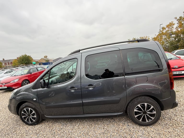 FRESH SERVICE,SERVICE HISTORY,2KEYS,FINANCE AVAILABLE,WARRANTY AVAILABLE NATIONA