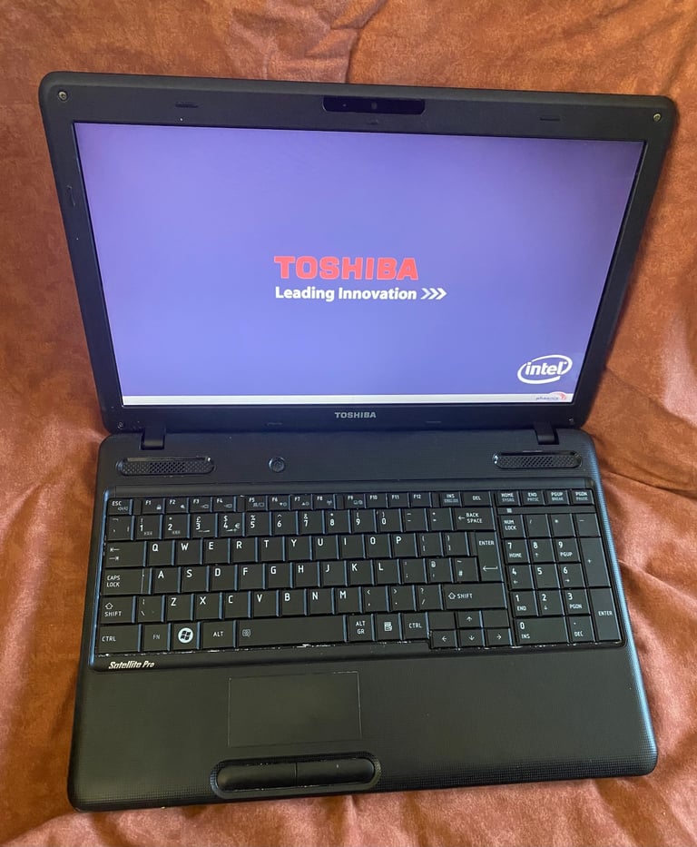 Laptop Toshiba 15,6 inch 