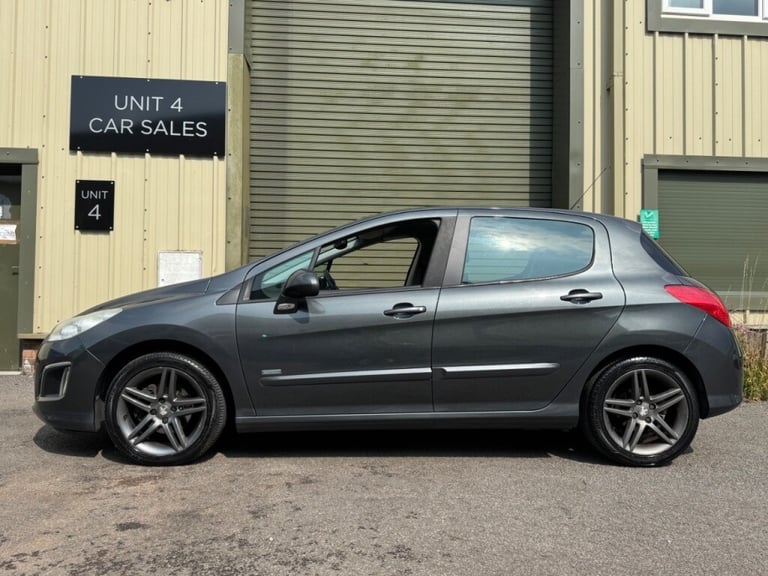 Peugeot 308 1.6 e-HDi 112 Sportium 5dr Diesel