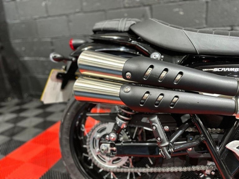 2025 25 TRIUMPH SCRAMBLER 900 900 ROADSTER/RETRO PETROL MANUAL EURO 5 (65 PS)