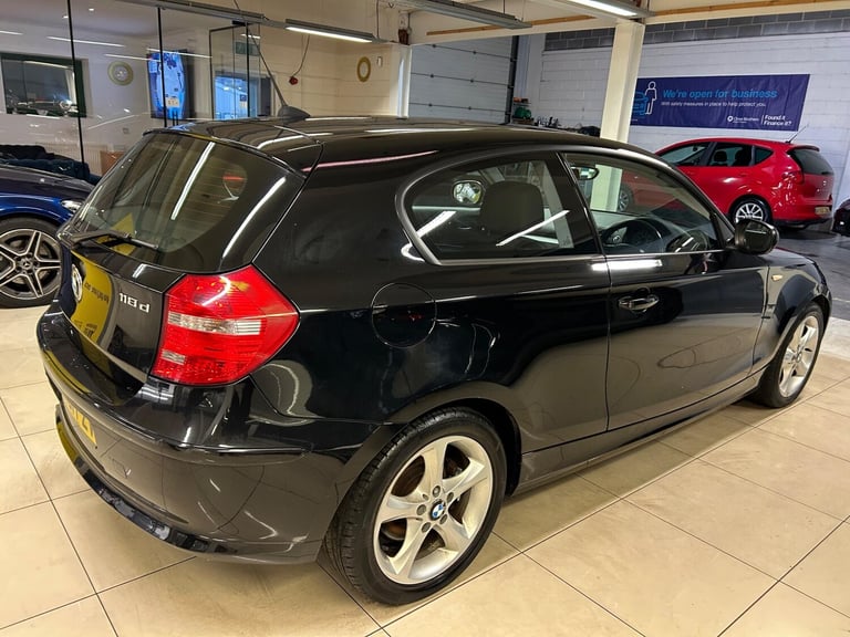 2011 BMW 1 Series 118d Sport 3dr HATCHBACK DIESEL Manual