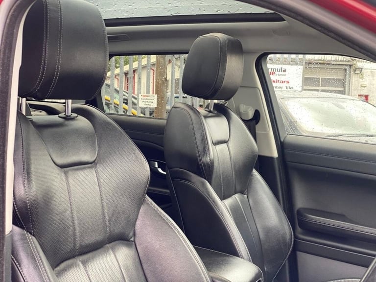 2016 Land Rover Range Rover Evoque 2.0 TD4 SE TECH 5d 177 BHP Estate Diesel Manual