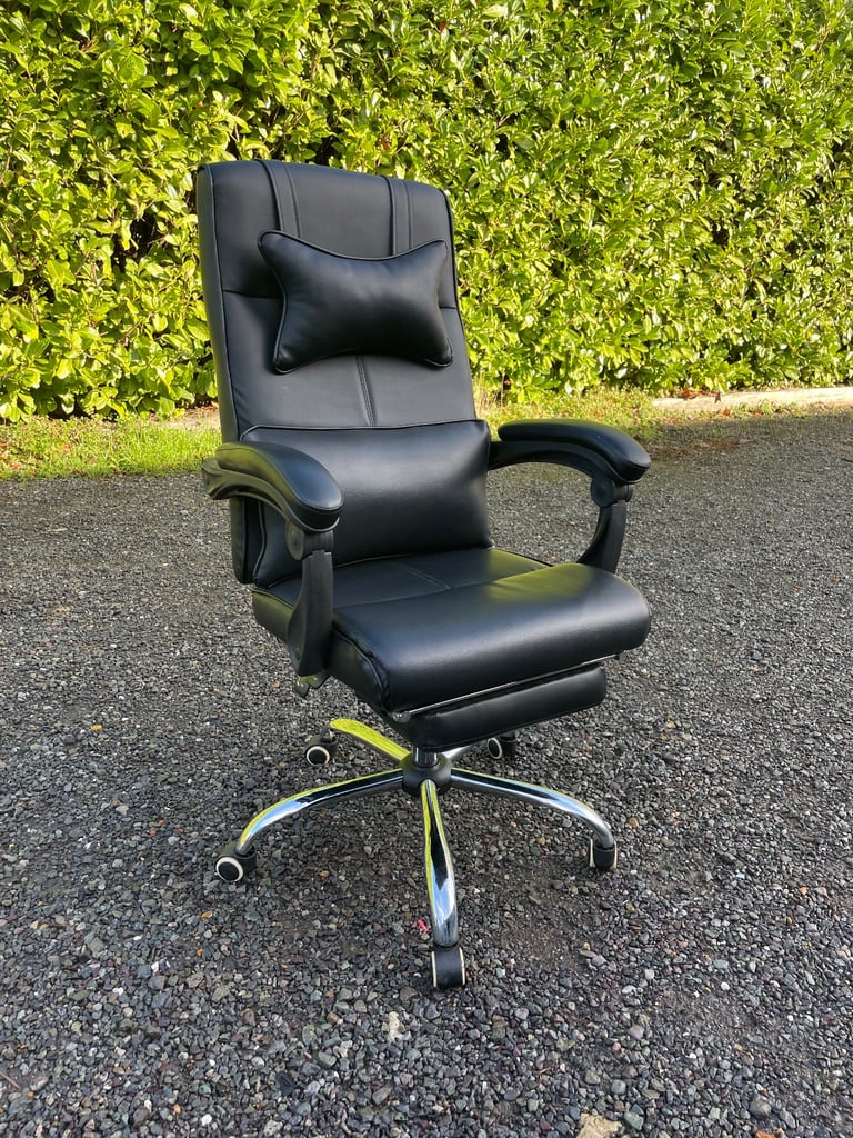 FREE DELIVERY 🥰🚚🥰 BLACK LEATHER OFFICE SPINNING CHAIR GREAT CONDITION 