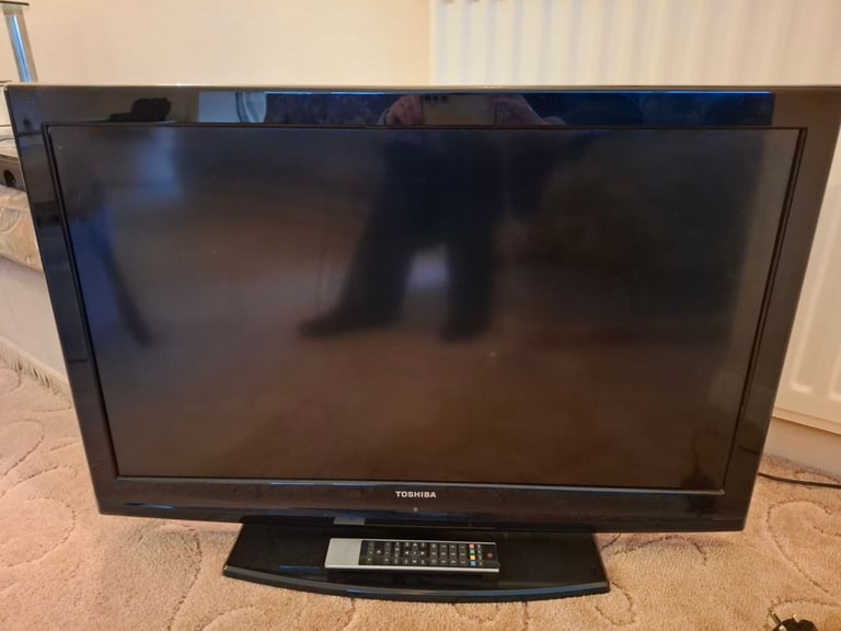 image for Toshiba 37" lcd smart TV