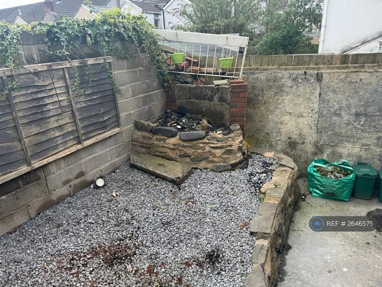 2 bedroom house in Brookdale Street, Neath, SA11 (2 bed) (#2646575)