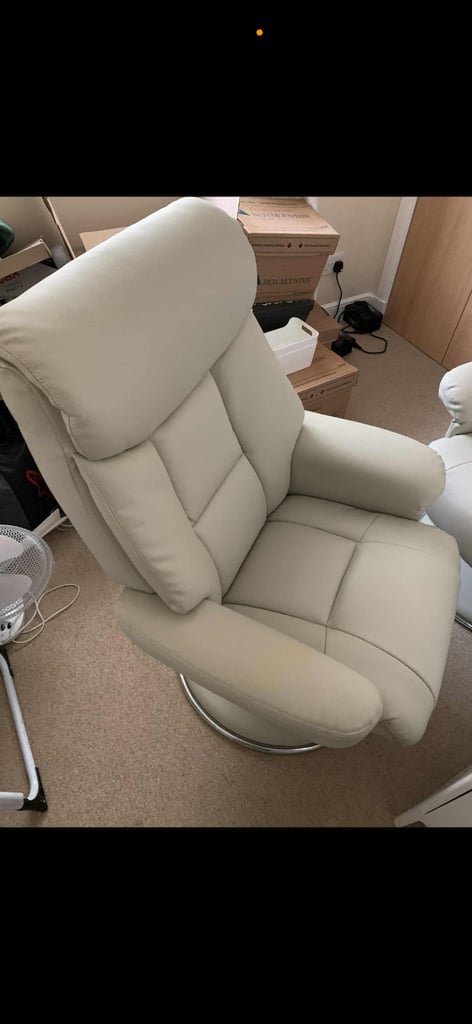 Biarritz swivel chairs & stools x2 brand new 
