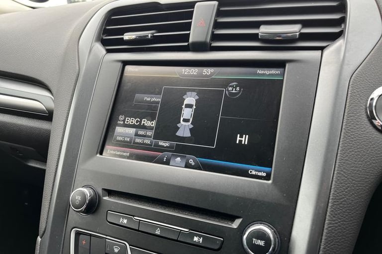 2016 Ford Mondeo 2.0 TDCi Titanium 5dr ** Sync 2 - Bluetooth / USB Connection ** Manual Hatchback...