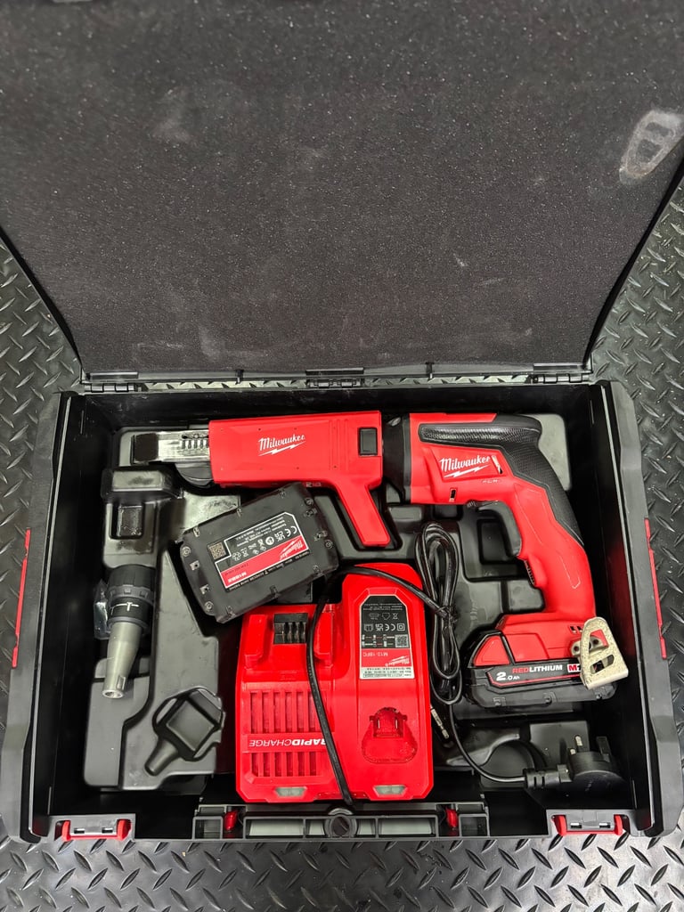 Milwaukee collated charger and 2 x 2.0ah