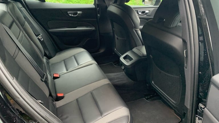 2021 Volvo S60 R-Design, B5 mild hybrid Saloon Petrol Automatic