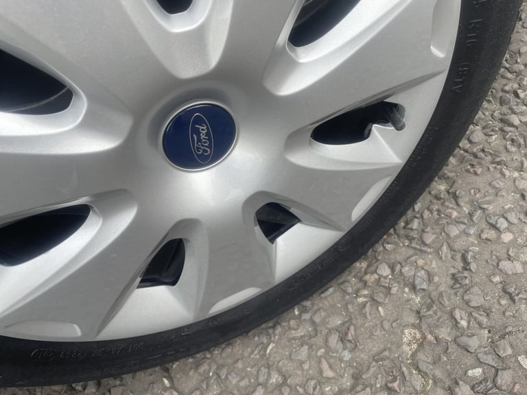 FORD FOCUS 1.6 Style 2010