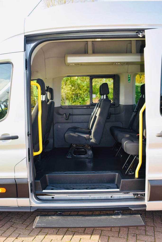 2023 Ford Transit 2.0 460 EcoBlue Leader Auto RWD L4 High Roof Euro 6 (s/s) 5dr (17 Seat, DRW MIN...