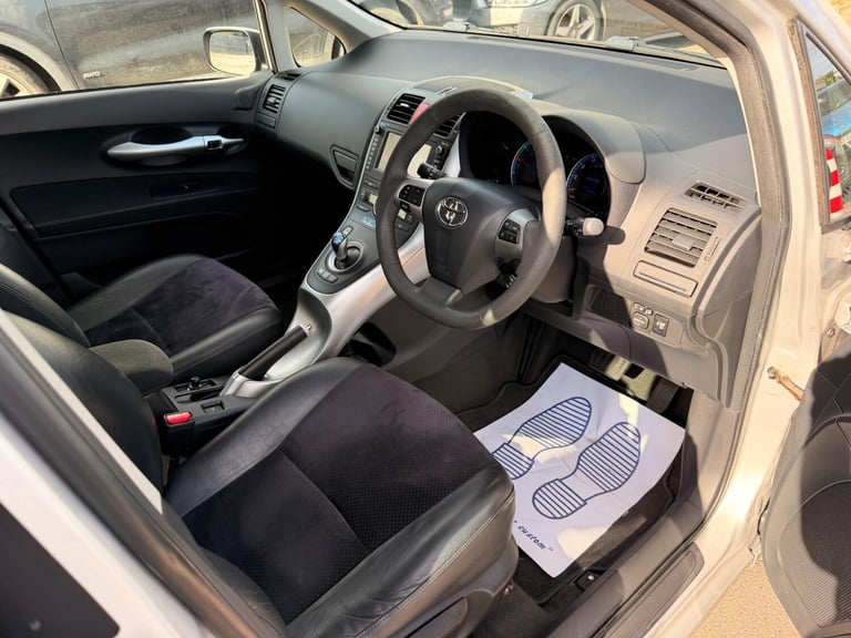2010 Toyota Auris 1.8 VVT-h T Spirit CVT Euro 5 (s/s) 5dr HATCHBACK Petrol/Electric Hybrid Automatic