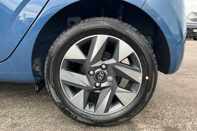 2025 Hyundai i10 1.0 Advance Hatchback 5dr Petrol Auto Euro 6 (s/s) (63 ps) Hatchback Petrol Auto...