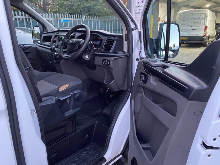 2019 Ford Transit Custom 2.0 300 EcoBlue L1 H1 Euro 6 5dr PANEL VAN Diesel Manual