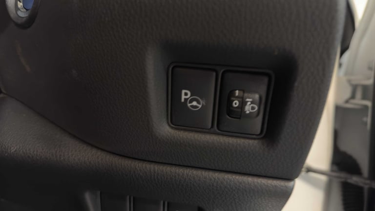 2023 Toyota C-HR 1.8 Hybrid Design 5dr CVT Hatchback Hybrid Ele Automatic