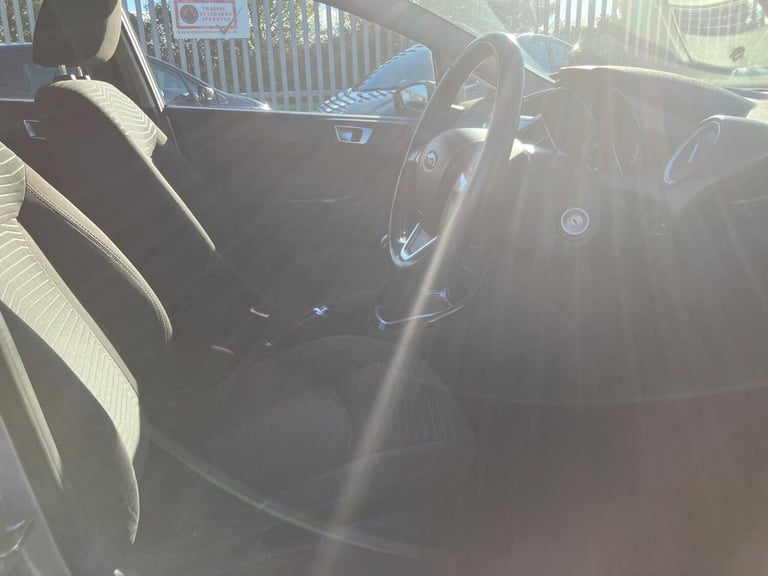 2014 Ford Fiesta 1.25 82 Zetec 5dr HATCHBACK PETROL Manual
