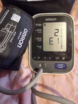 Omron automatic blood pressure machine m7 intelli it