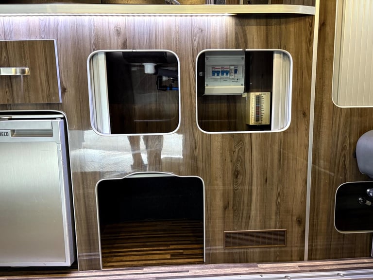 2015 Wellhouse Transit Custom DIESEL Manual