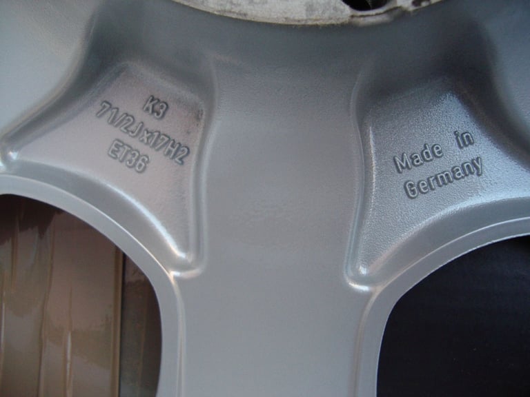 C Class Mercedes Benz OEM wheel (one for sale) fits W203 and T203 models.